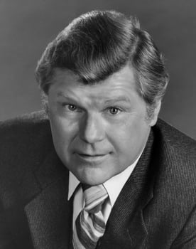 Bob Hastings isactor