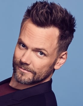 Joel McHale isactor