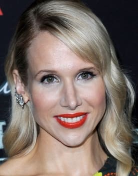 Lucy Punch isactor