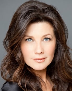 Daphne Zuniga isactor