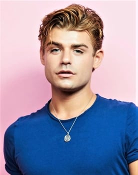 Garrett Clayton isactor