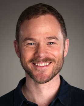 Aaron Ashmore isactor