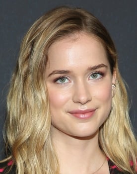 Elizabeth Lail isactor