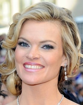 Missi Pyle isactor