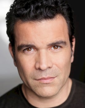 Ricardo Chavira isactor