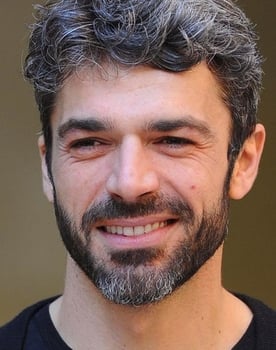 Luca Argentero isactor