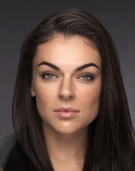 Serinda Swan isactor