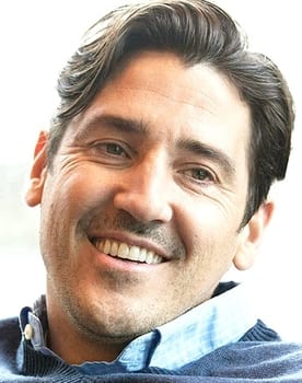 Jonathan Knight isactor