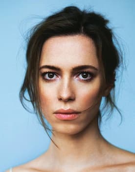 Rebecca Hall isactor