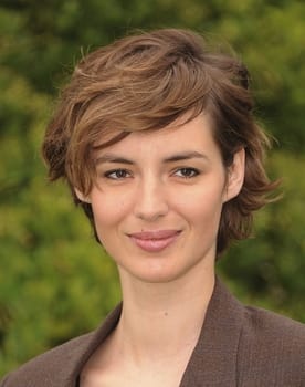 Louise Bourgoin isactor