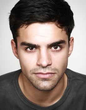 Sean Teale isactor