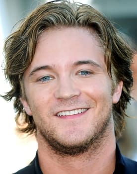 Michael Welch isactor