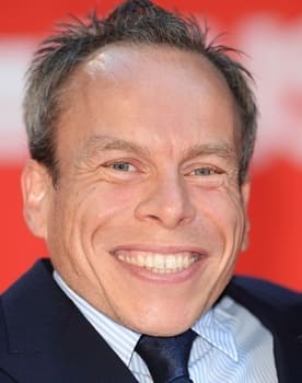 Warwick Davis isactor