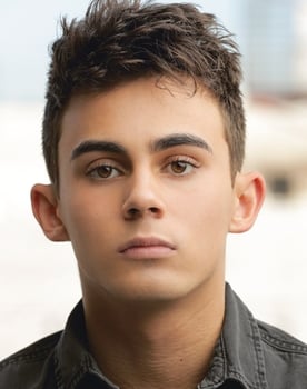 Tyler Alvarez isactor