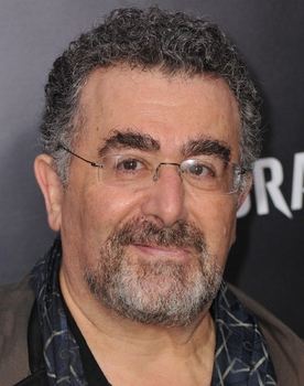 Saul Rubinek isactor