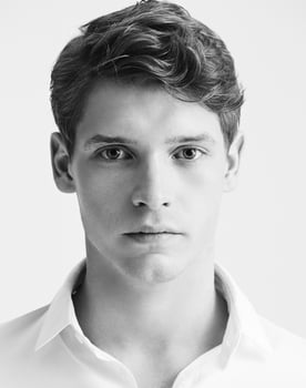 Billy Howle isactor