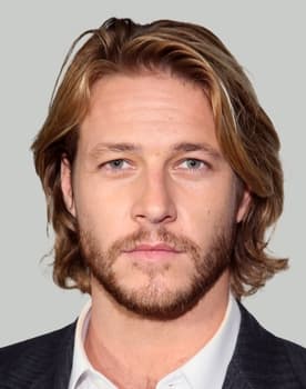 Luke Bracey isactor