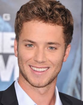 Jeremy Sumpter isactor