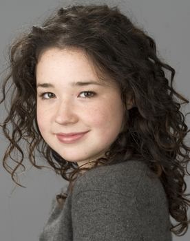 Sarah Steele isactor