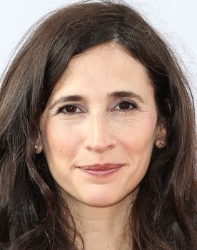 Michaela Watkins isactor