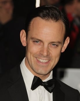 Harry Hadden-Paton isactor