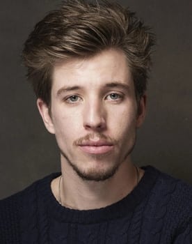 Beau Knapp isactor