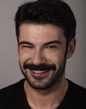 Rüzgar Aksoy isactor