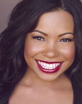 Paula Jai Parker isactor