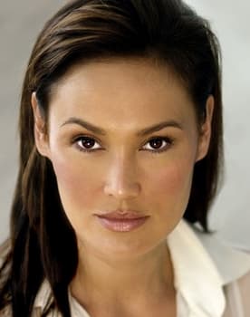 Tia Carrere isactor