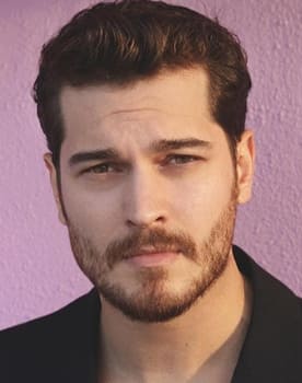 Çağatay Ulusoy isactor