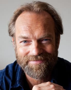 Hugo Weaving isactor