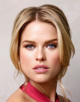 Alice Eve isactor