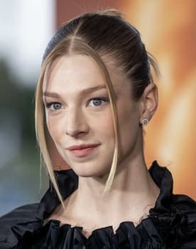 Hunter Schafer isactor