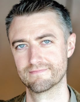 Sean Gunn isactor