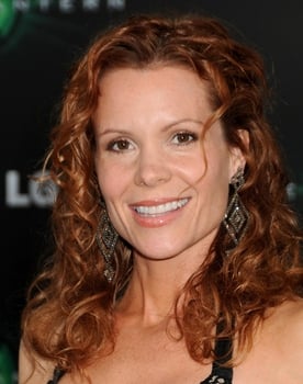 Robyn Lively isactor