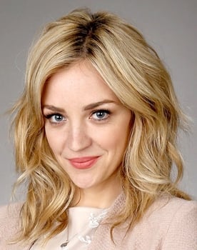 Abby Elliott isactor