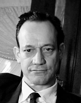 Ted Raimi isactor