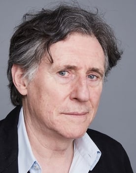 Gabriel Byrne isactor