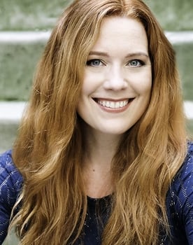 Kate Hewlett isactor