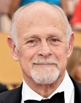 Gerald McRaney isactor