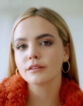 Bailee Madison isactor