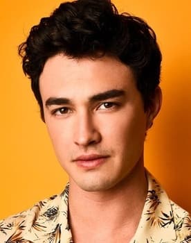 Gavin Leatherwood isactor