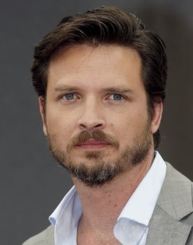 Aden Young isactor