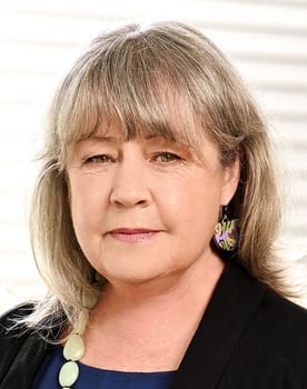 Noni Hazlehurst isactor