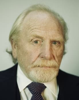 James Cosmo isactor