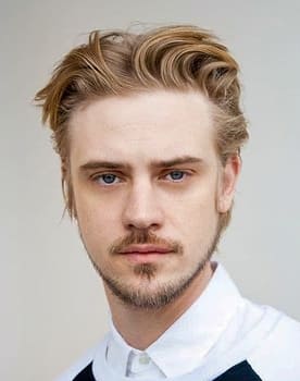 Boyd Holbrook isactor