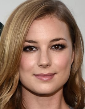 Emily VanCamp isactor