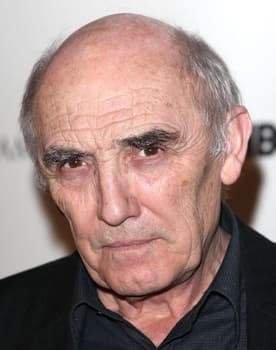 Donald Sumpter isactor