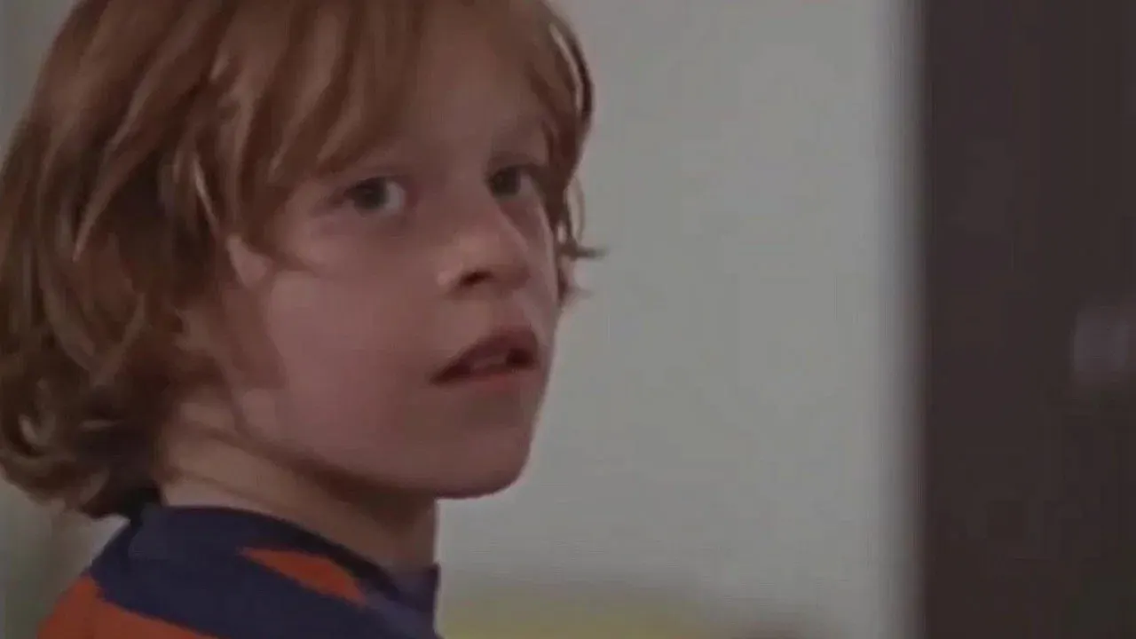 video-section-banner-image